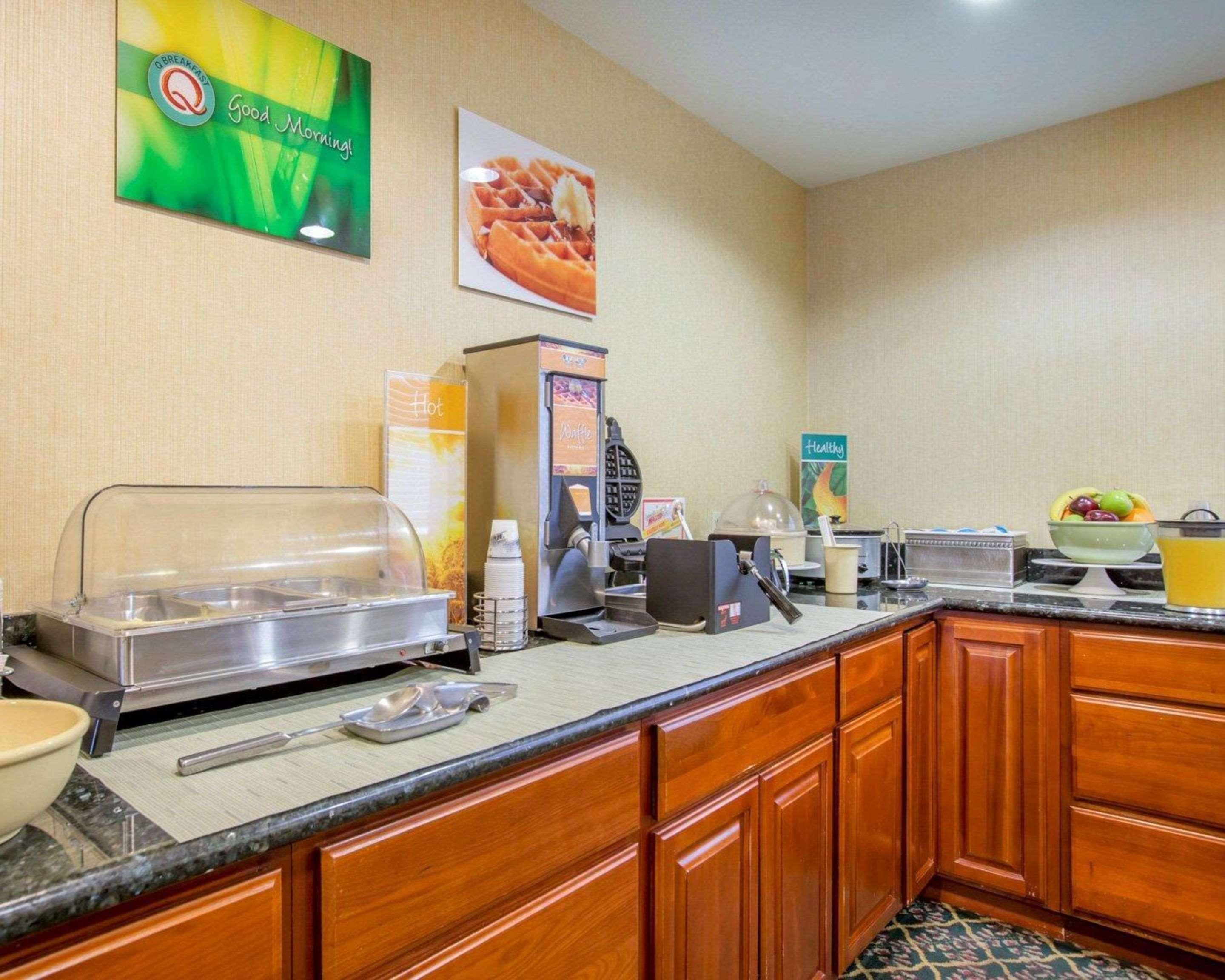 Quality Inn & Suites Weed Exterior photo